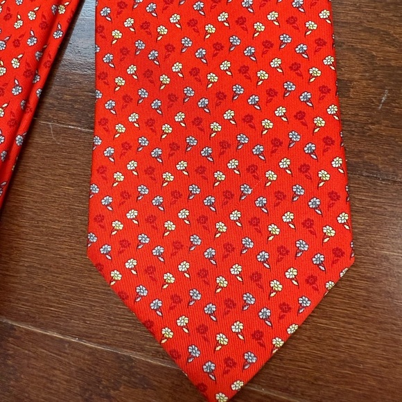 UOMO PIU' Silk tie Made in Italy red rose pattern - Picture 1 of 6